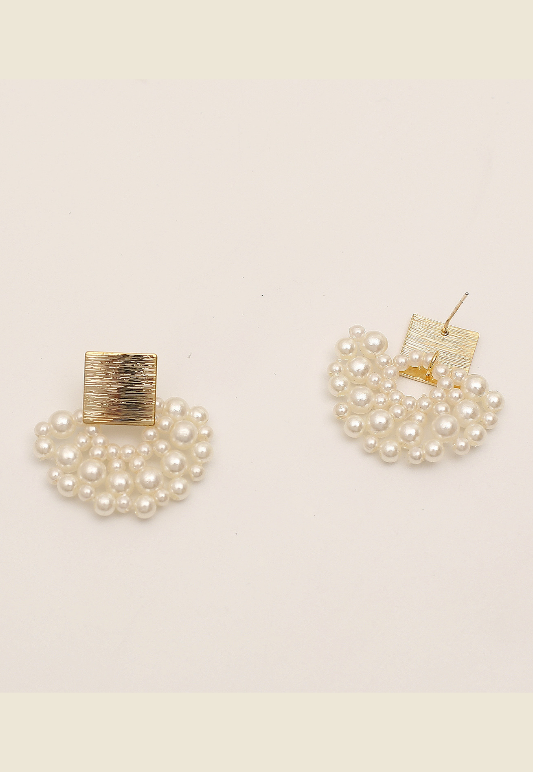 Handmade Pearl Woven Scalloped Pearl Stud Earrings