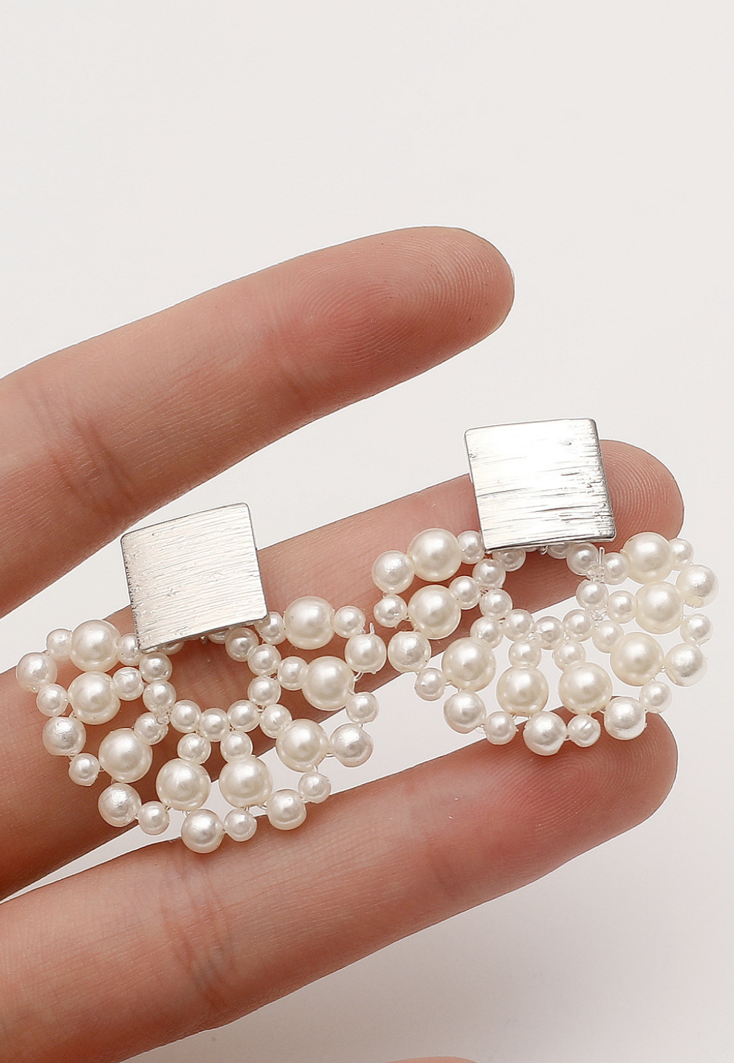 Handmade Pearl Woven Scalloped Pearl Stud Earrings
