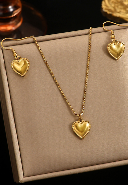 18K Gold Plated Symmetrical Heart Jewelry Set