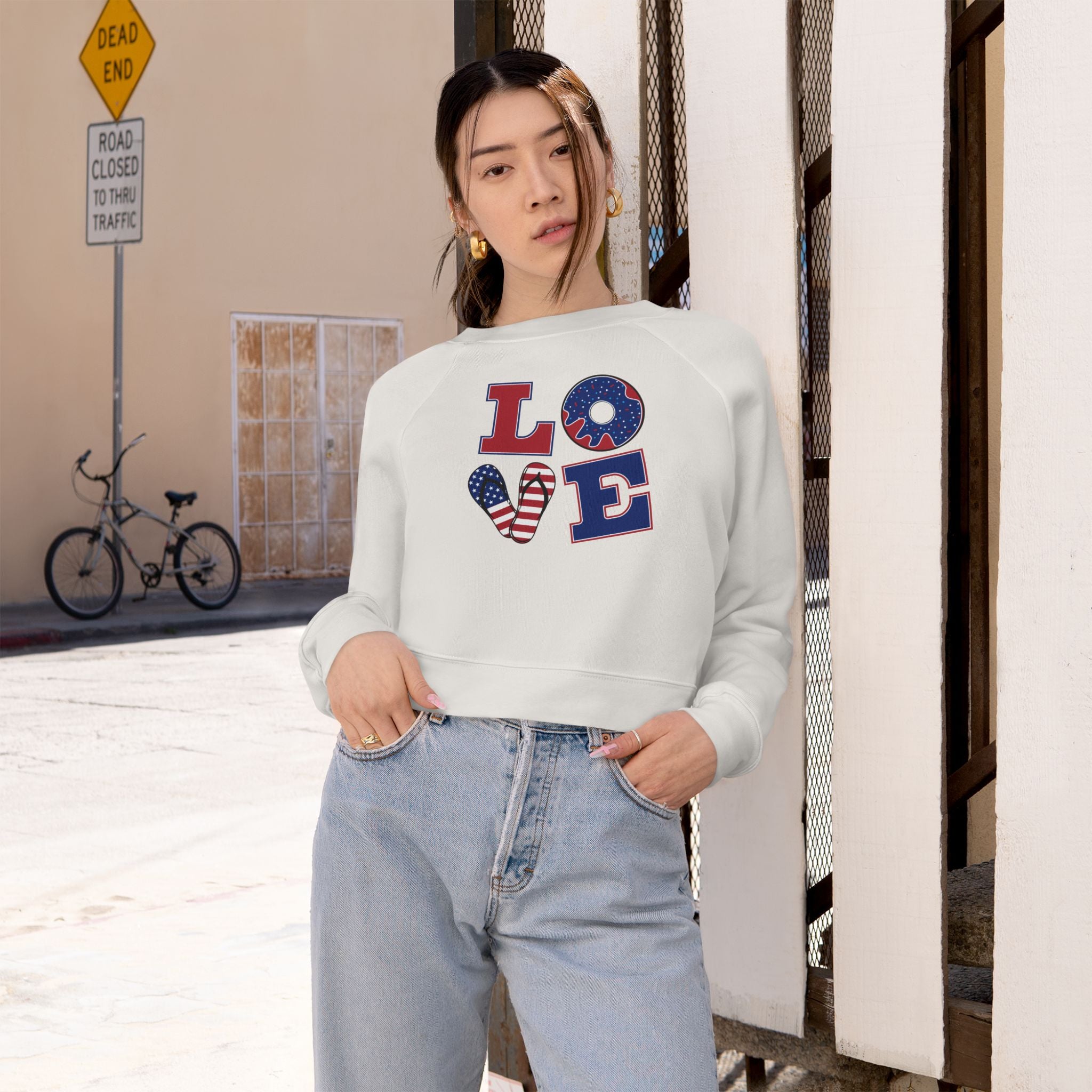 Womens Patriotic Love Cropped Sweatshirt USA Flag Graphic Pullover