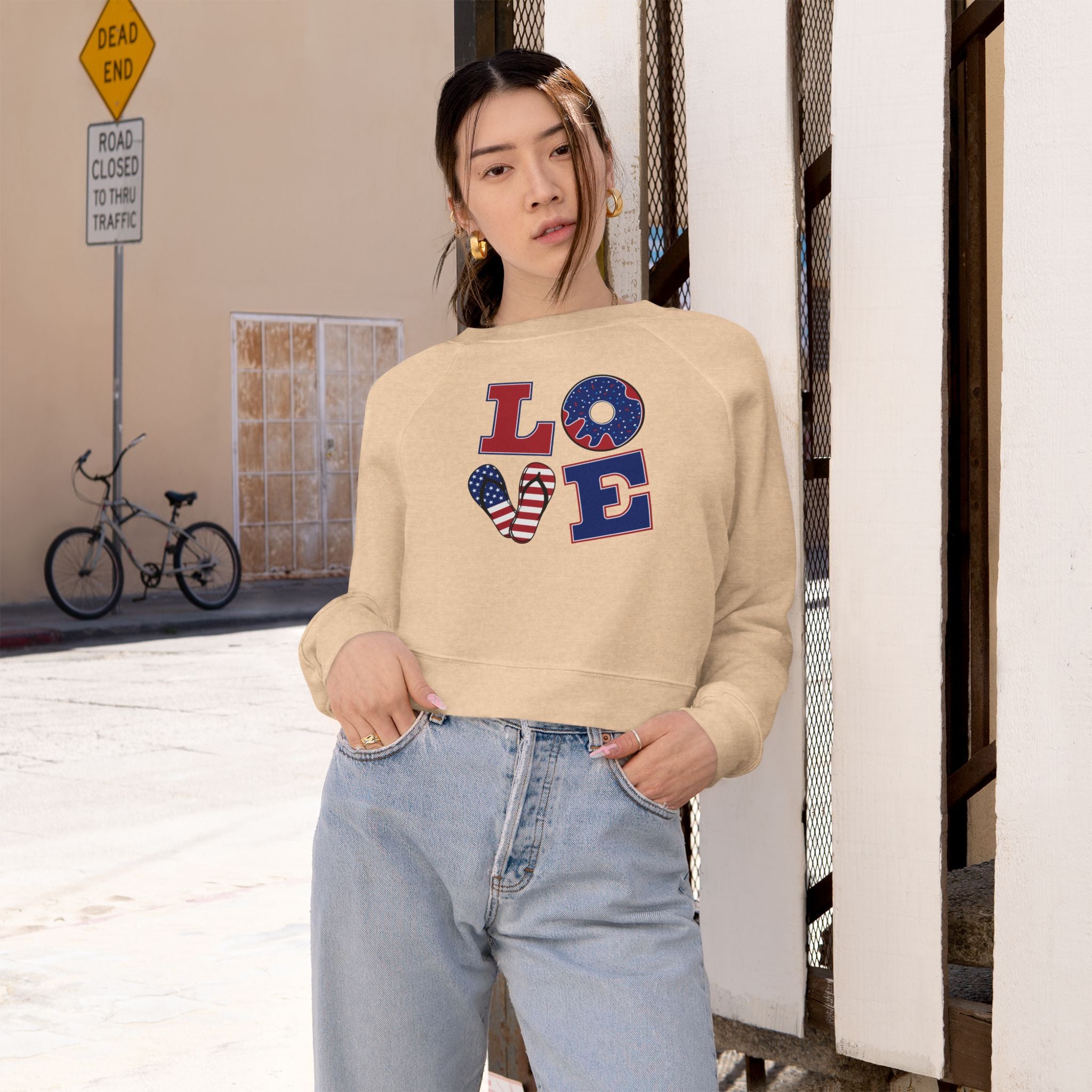 Womens Patriotic Love Cropped Sweatshirt USA Flag Graphic Pullover