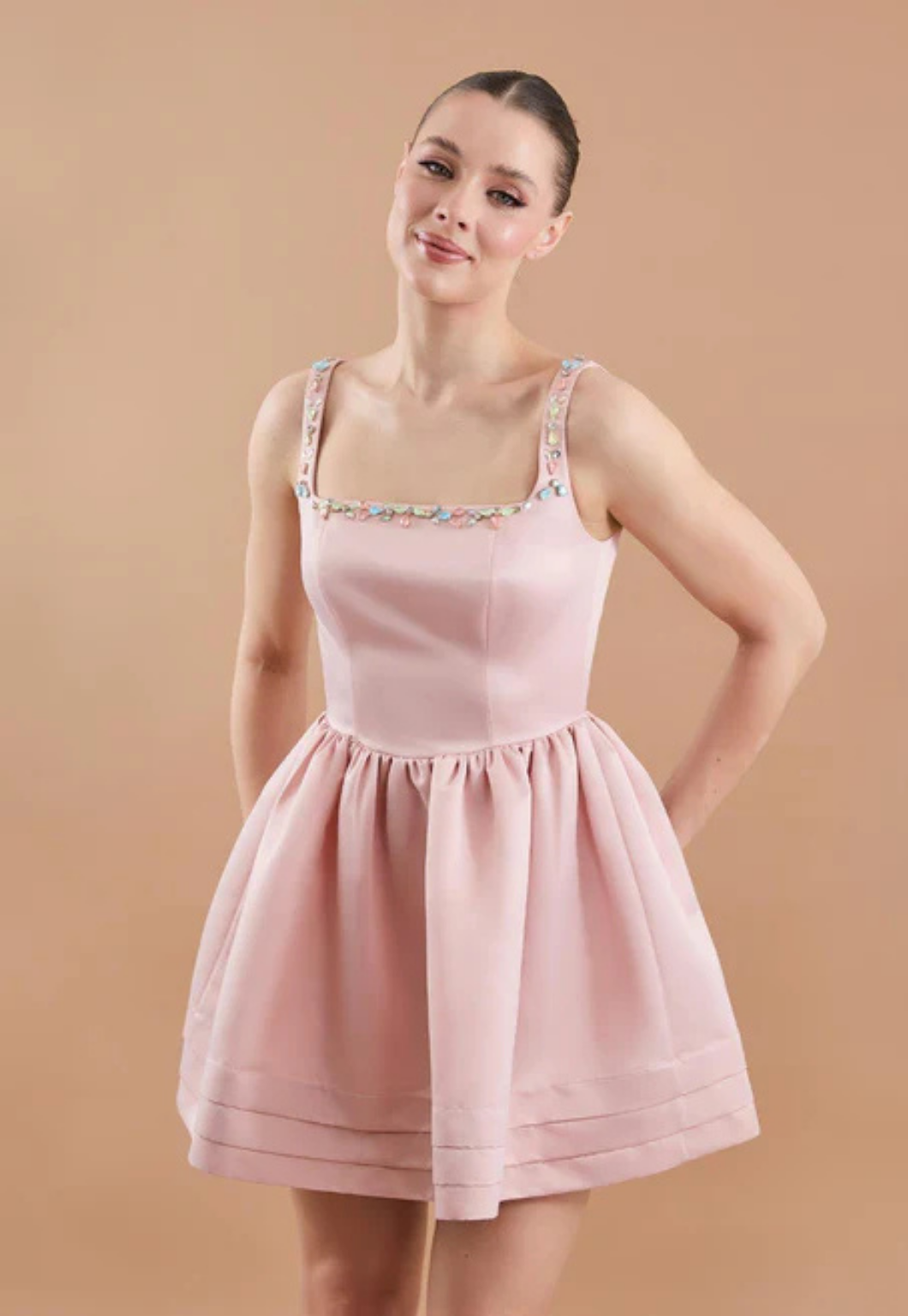 Saten El İşlemeli Kloş Mini Elbise