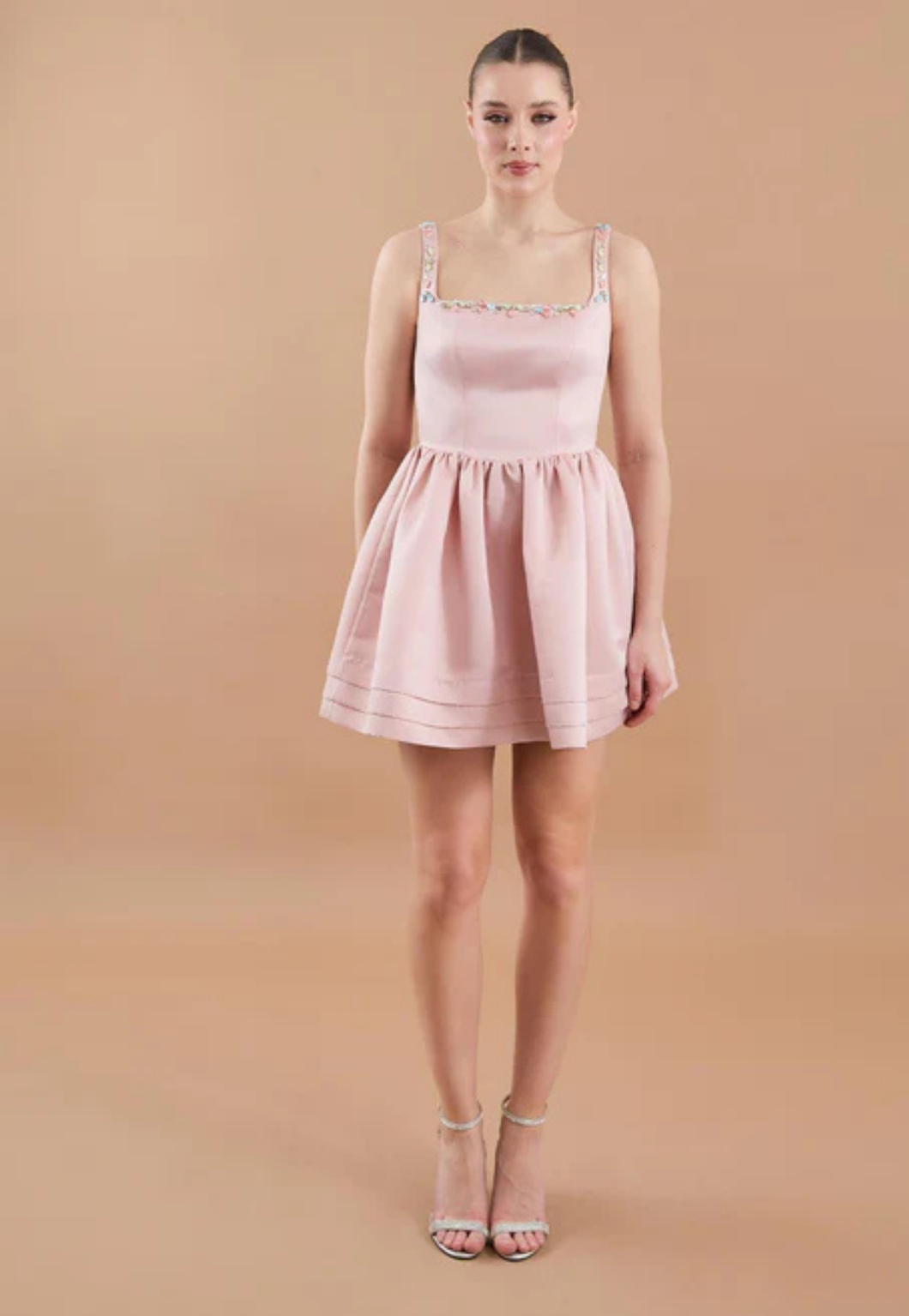 Saten El İşlemeli Kloş Mini Elbise